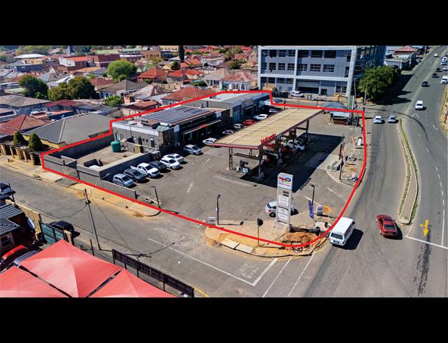 2,850M² SERVICE STATION FOR SALE IN LA ROCHELLE